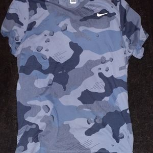 Nike camo Tee Shirt